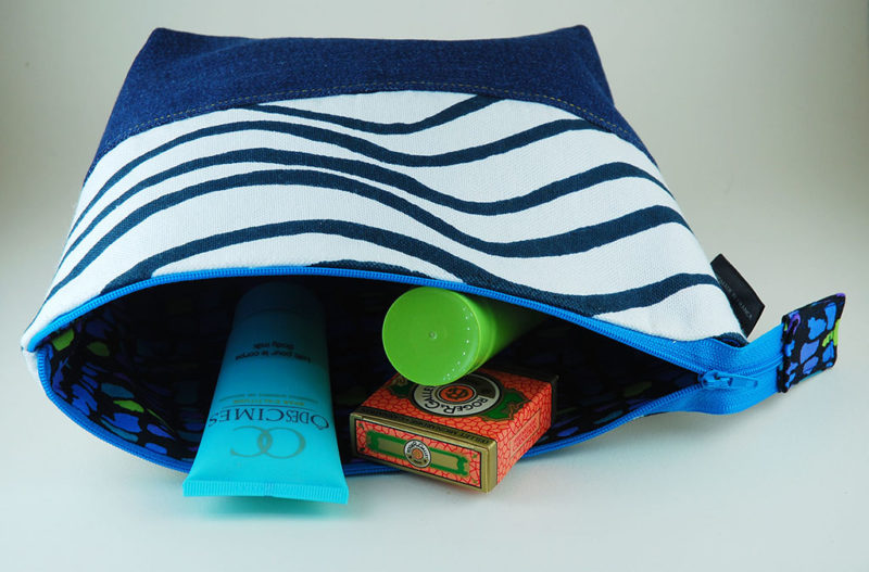 Wavy Navy Cosmetics Bag - Image 6