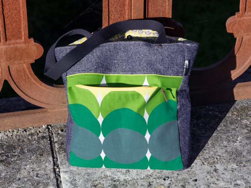 Circles Tote Bag with Front Zip Pocket - Image 5
