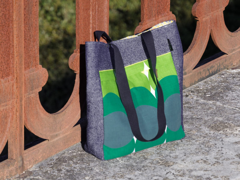 Circles Tote Bag with Front Zip Pocket - Image 6