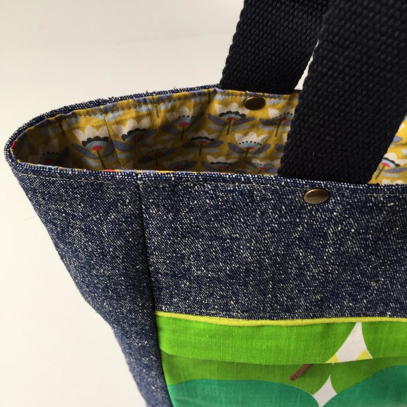 Circles Tote Bag with Front Zip Pocket - Image 8