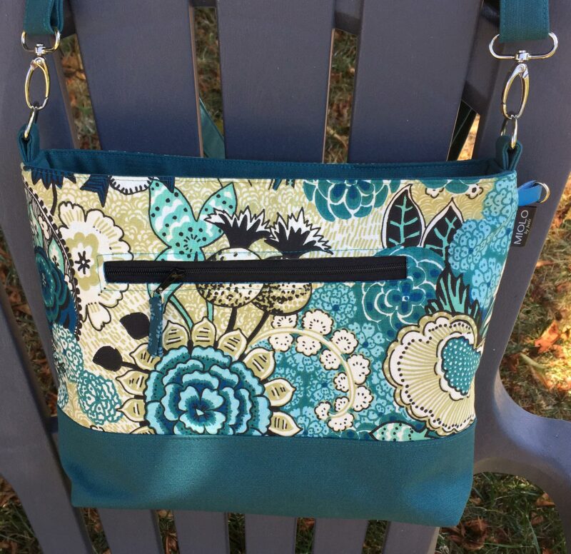 The Lowen Large Crossbody Bag - Image 10