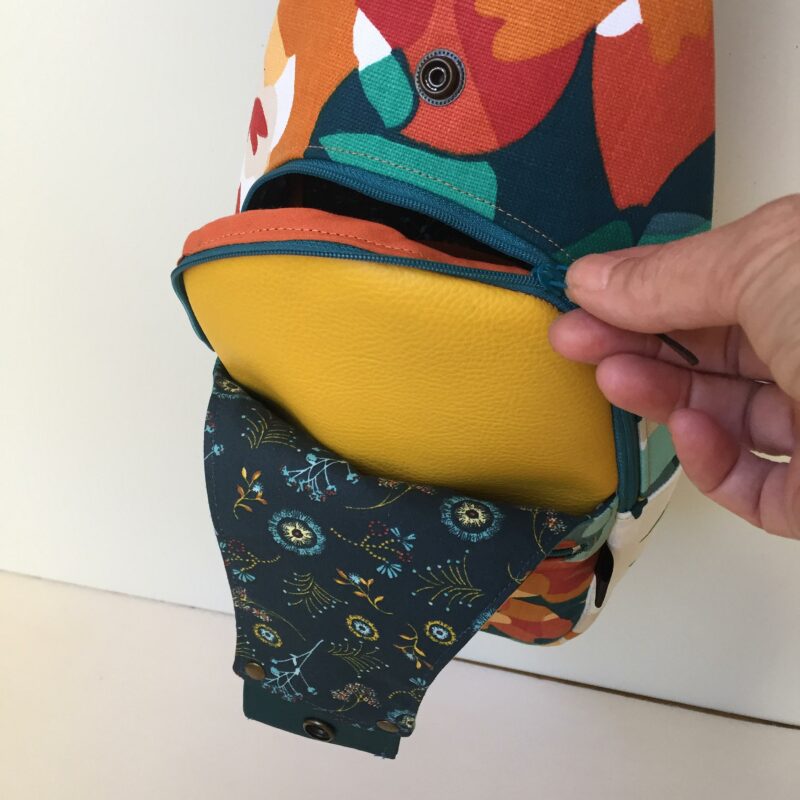 Retro-style Sling Bag, Backpack - Image 4