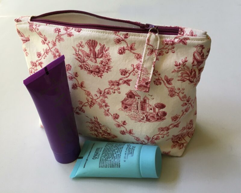 So French! Zipped Cosmetics Pouch - Image 9