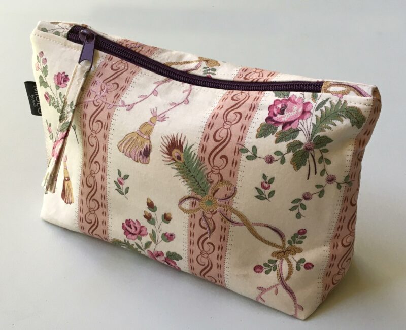 So French! Zipped Cosmetics Pouch - Image 5